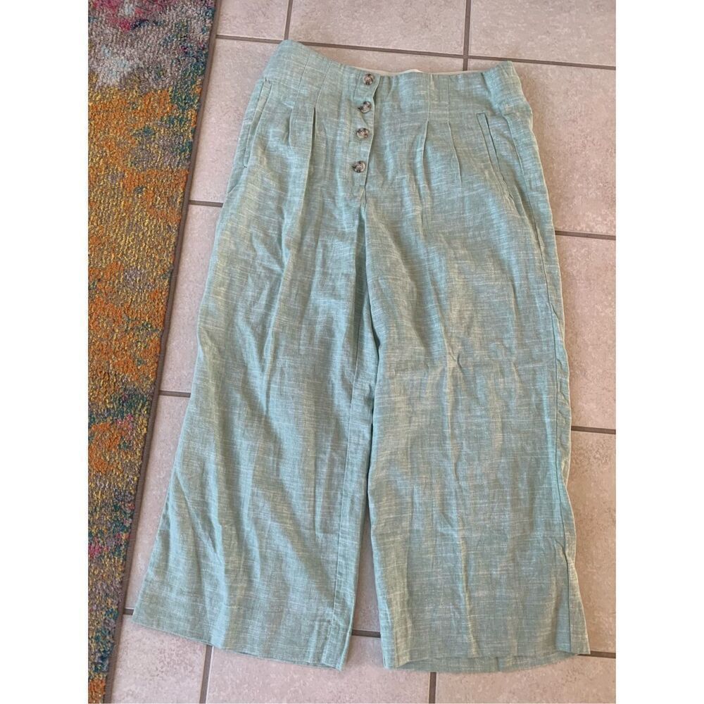 Violets & Roses Linen Crop Pants - Picture 3 of 12